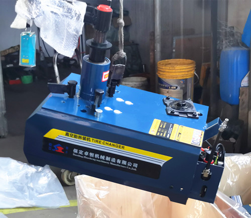立式扒胎機(jī)油泵使用時(shí)為什么不能超過額定壓力 ?